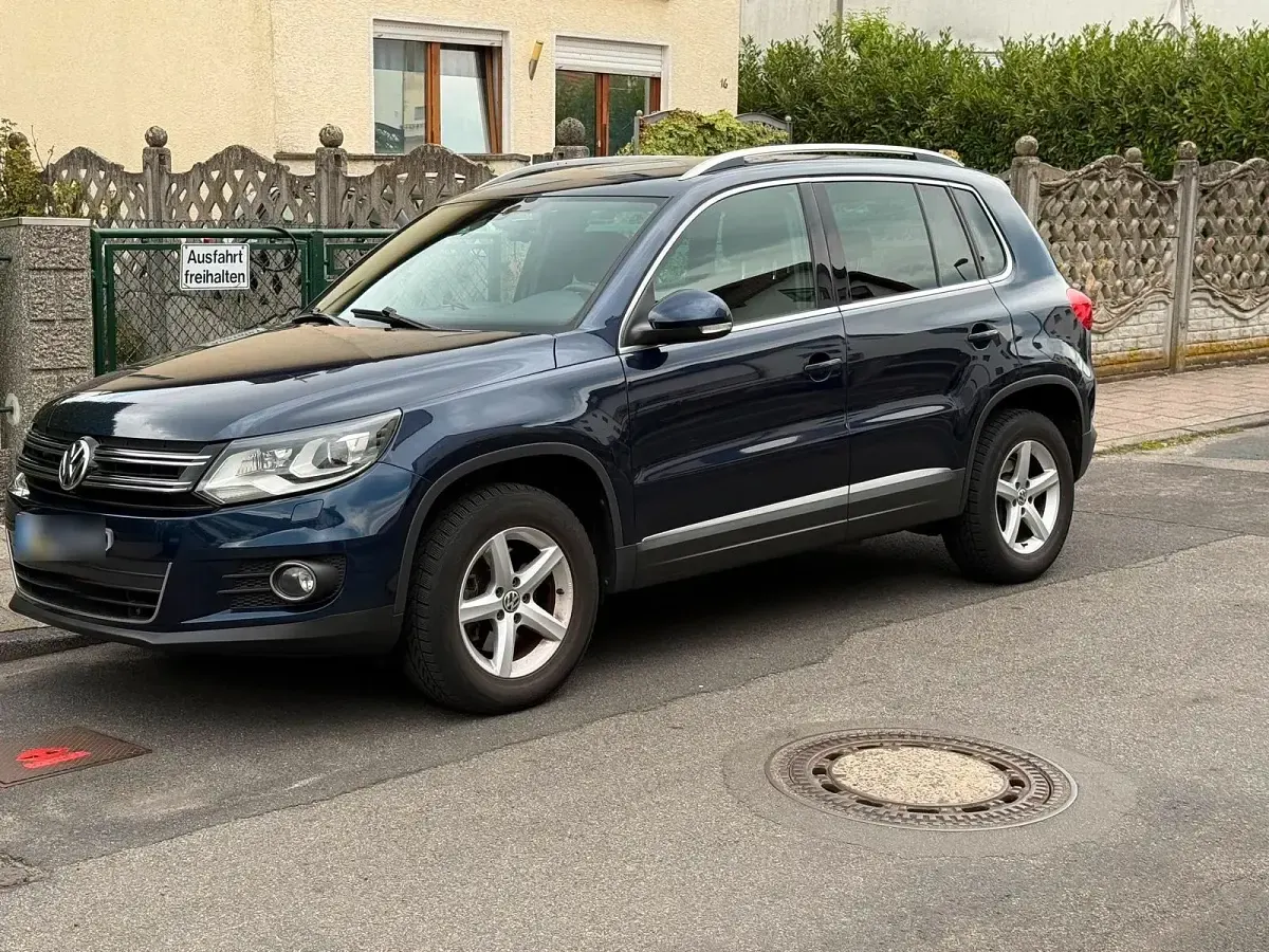 Gebraucht VW Tiguan Sportline 140 PS (102 kW) 2013 Blau SUV