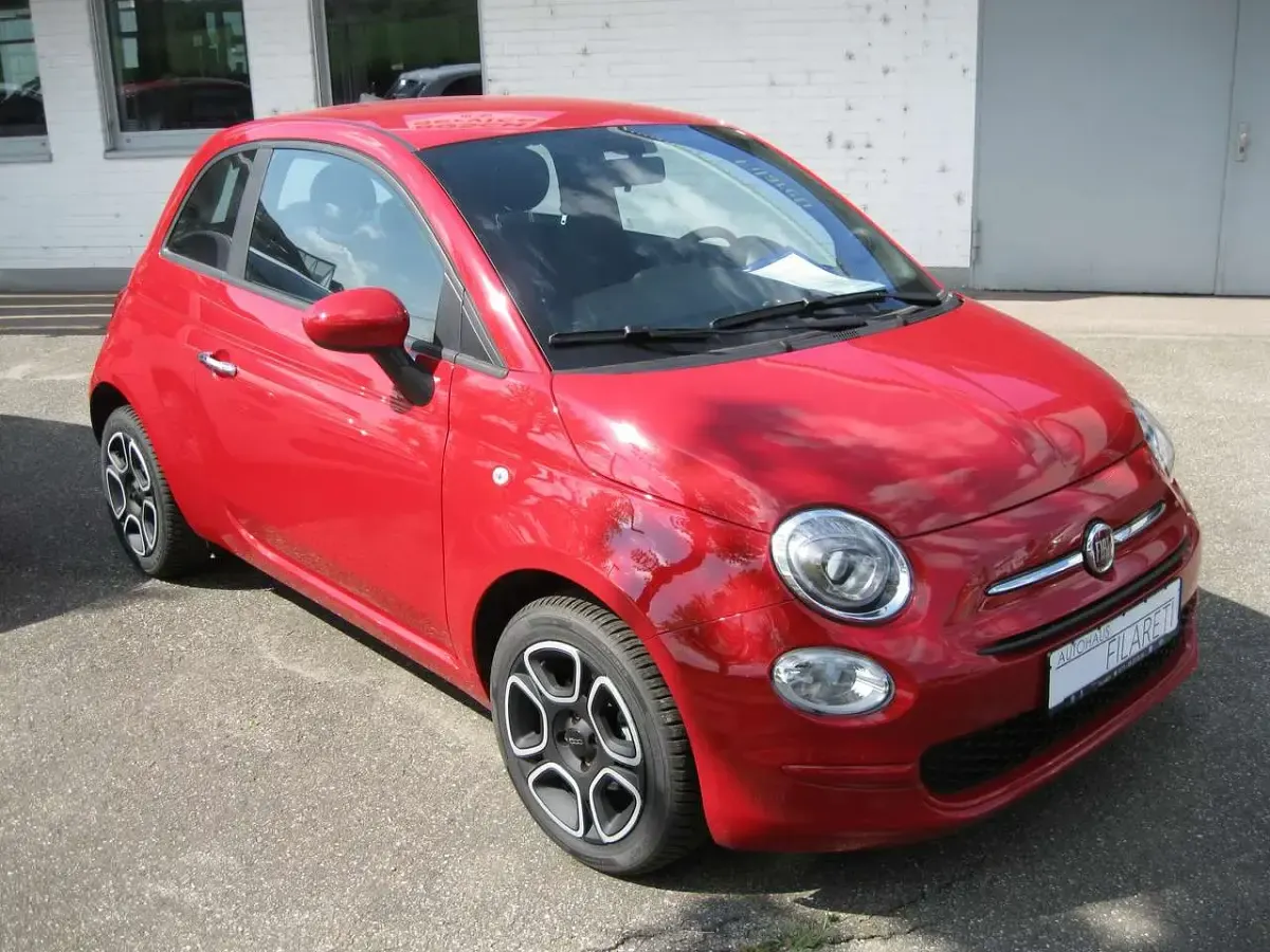 Gebraucht Fiat 500 Basis 69 PS (50 kW) 2023 Passione rot Kleinwagen