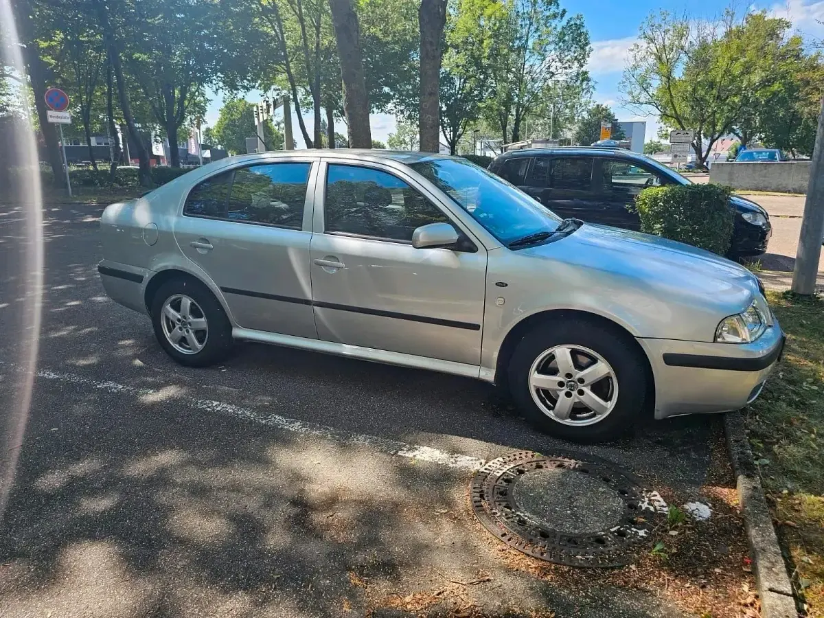 Gebraucht Skoda Octavia 116 PS (85 kW) 2003 Silber Limousine
