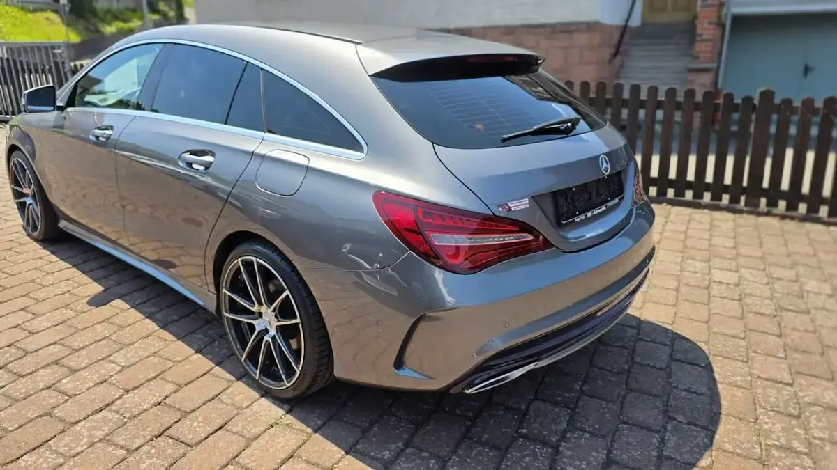 Gebraucht Mercedes CLA250 211 PS (155 kW) 2016 Mountaingrau  met. Coupé