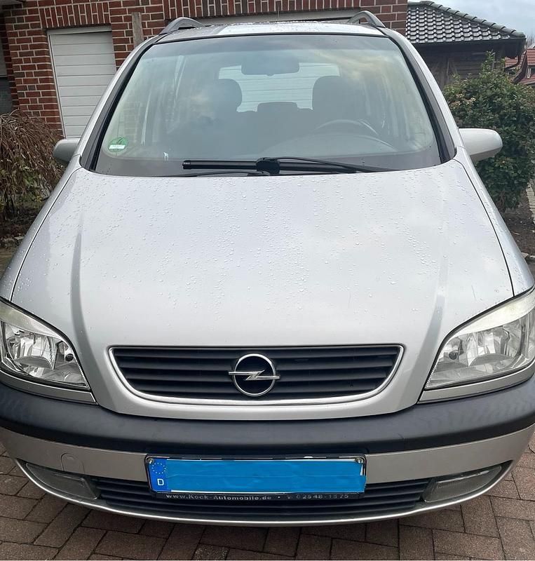 Silber Gebraucht 2002 Opel Zafira Van / Kleinbus | 1.000 € (Fairer Preis) - Bild 1/4