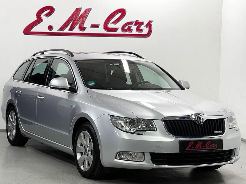 Gebraucht Skoda Superb GreenLine 105 PS (77 kW) 2013 Silber Kombi