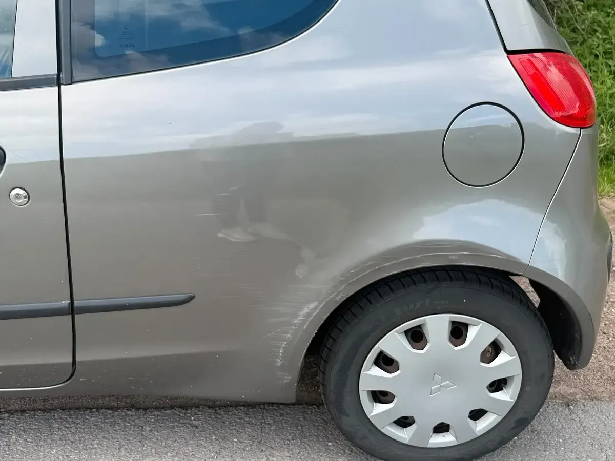 Gebraucht Mitsubishi Colt 75 PS (55 kW) 2008 Grau Kleinwagen