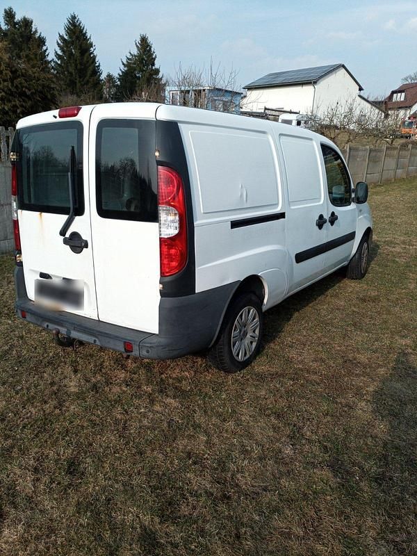 Gebraucht Fiat Doblò 78 PS (57 kW) 2008 Weiß Van / Kleinbus