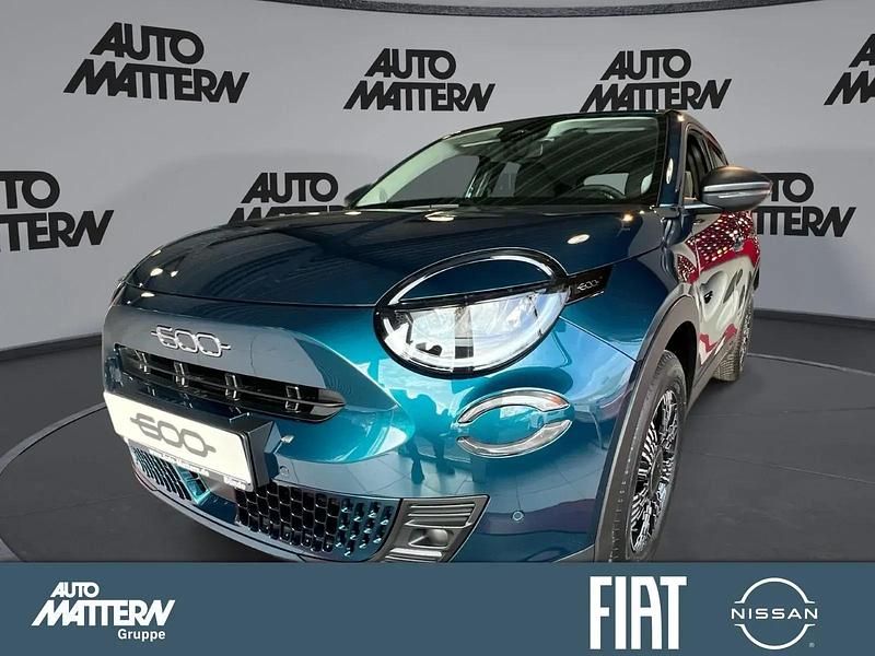 Grün Neu 2025 Fiat 600 Business SUV | 25.990 € - Bild 1/4