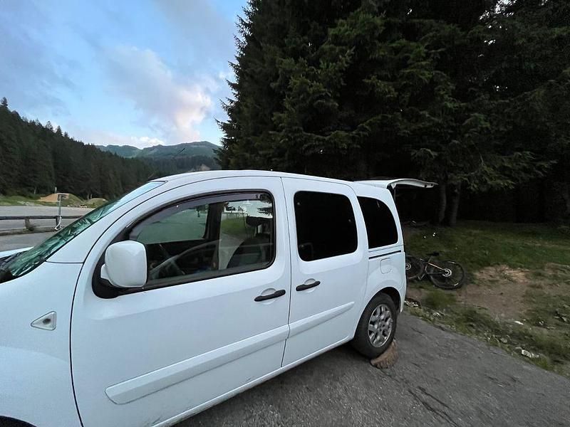 Gebraucht Renault Kangoo 106 PS (77 kW) 2009 Weiß Van