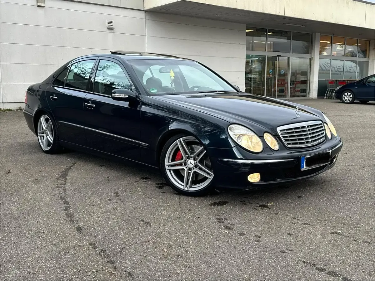Gebraucht Mercedes E500 306 PS (225 kW) 2002 Schwarz Limousine