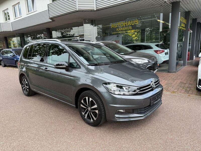 Indiumgrau metallic Gebraucht 2019 VW Touran IQ Drive Van / Kleinbus | 20.950 € (Guter Preis) - Bild 1/4