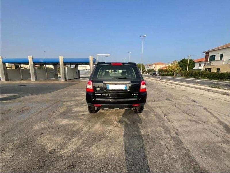 Gebraucht Land Rover Freelander 2 S 152 PS (111 kW) 2010 Schwarz SUV