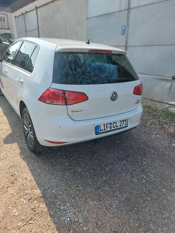 Gebraucht VW Golf VII Allstar 86 PS (63 kW) 2017 Weiß Limousine