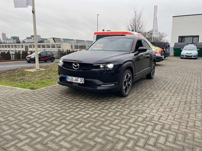Gebraucht Mazda MX30 Edition 170 PS (125 kW) 2024 Maroon rouge: 2tone SUV