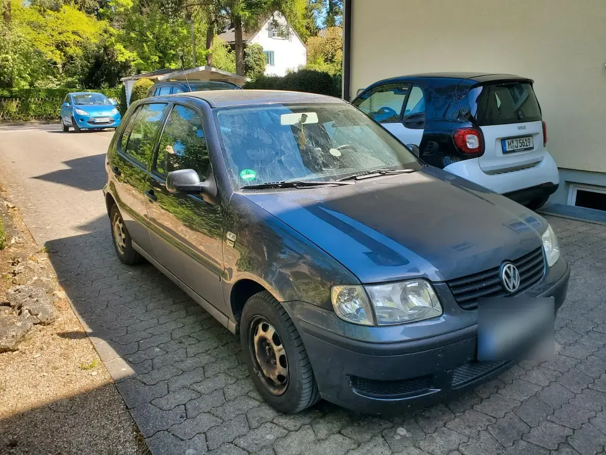 Gebraucht VW Polo 60 PS (44 kW) 2001 Grau Limousine