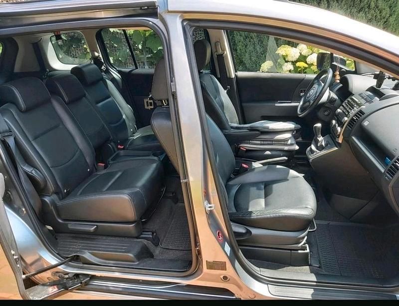 Gebraucht Mazda 5 143 PS (105 kW) 2010 Silber Van / Kleinbus