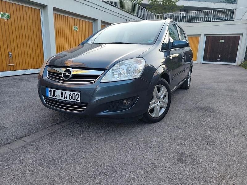 Grau Gebraucht 2009 Opel Zafira Van / Kleinbus | 5.490 € (Teuer) - Bild 1/4