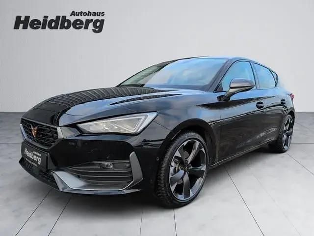 Second-hand Cupra Leon 150 CP (110 kW) 2024 Negru Berlinǎ