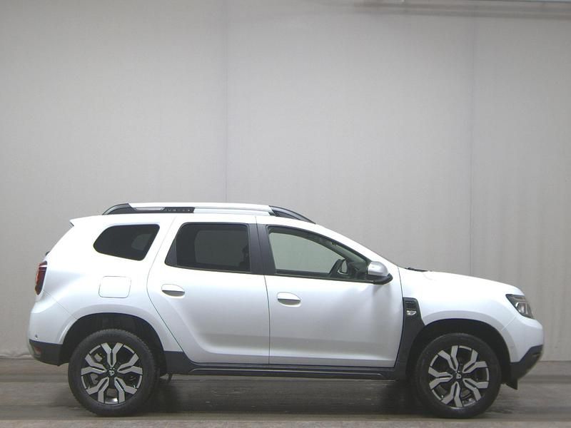 Weiss Gebraucht 2022 Dacia Duster Prestige SUV | 17.980 € (Guter Preis) - Bild 1/4