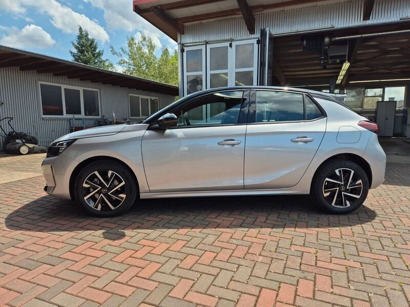 Neu Opel Corsa 110 PS (80 kW) 2025 Grau Limousine