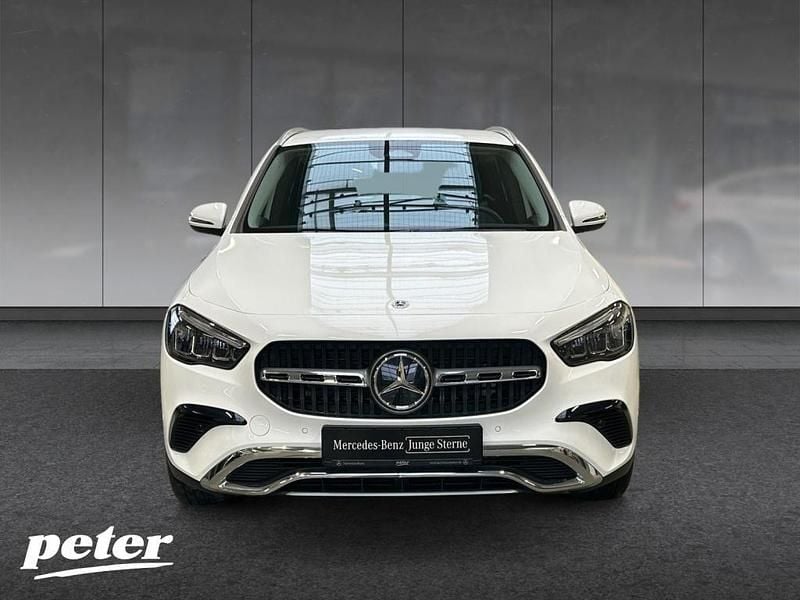 Gebraucht Mercedes GLA220 Advanced 190 PS (139 kW) 2024 Unilack polarweiß SUV