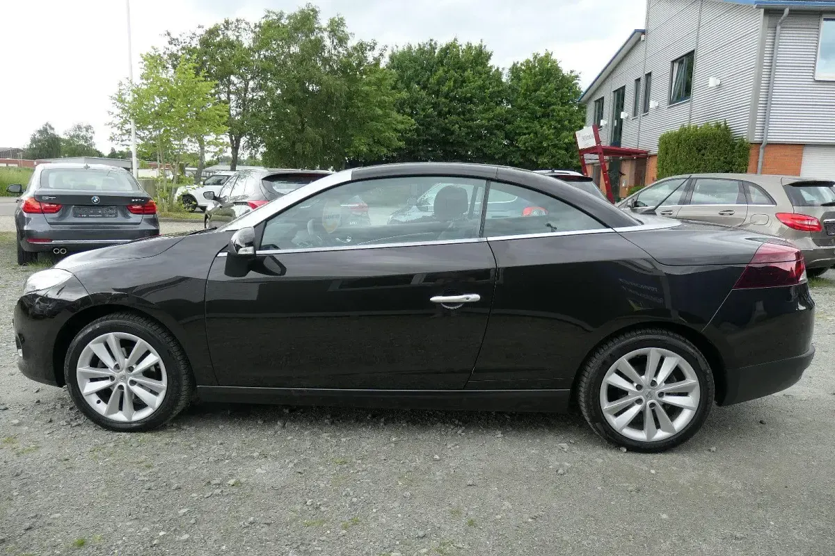 Gebraucht Renault Mégane Cabriolet Luxe 131 PS (96 kW) 2011 Schwarz Cabrio
