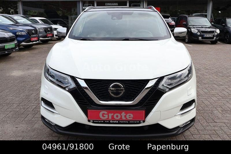Gebraucht Nissan Qashqai Tekna 163 PS (119 kW) 2018 Weiß SUV