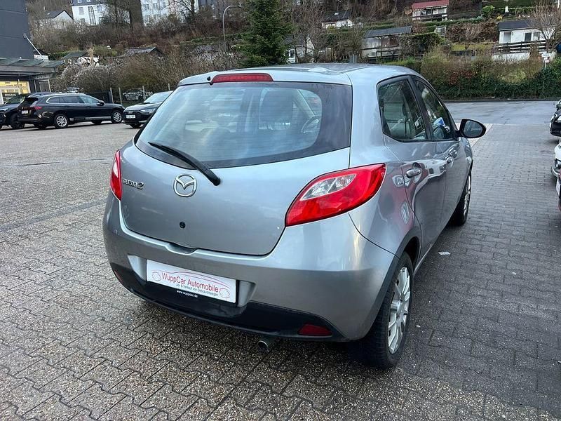 Gebraucht Mazda 2 Edition 75 PS (55 kW) 2013 Silber Limousine