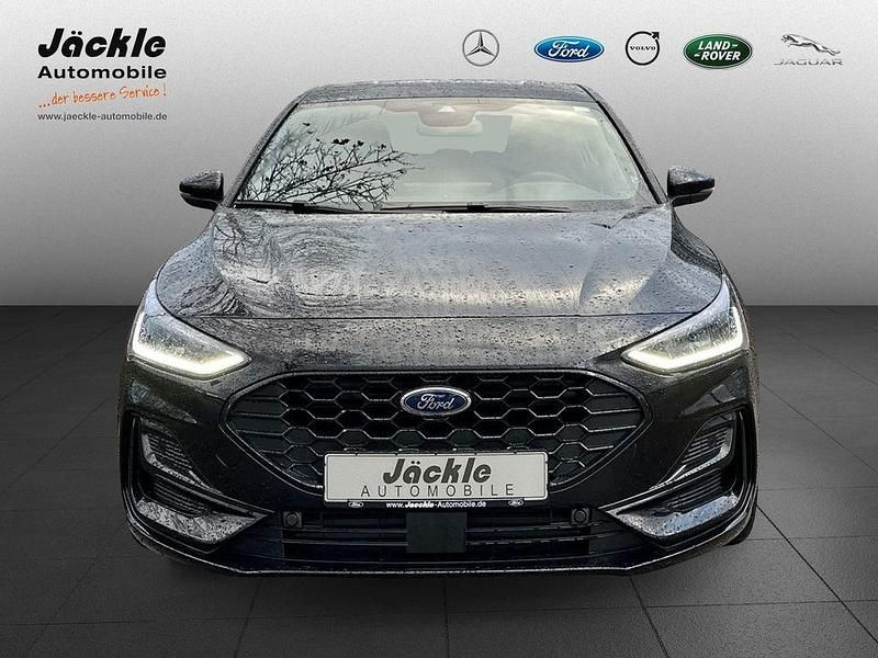Gebraucht Ford Focus ST-Line 125 PS (91 kW) 2024 Schwarz Limousine