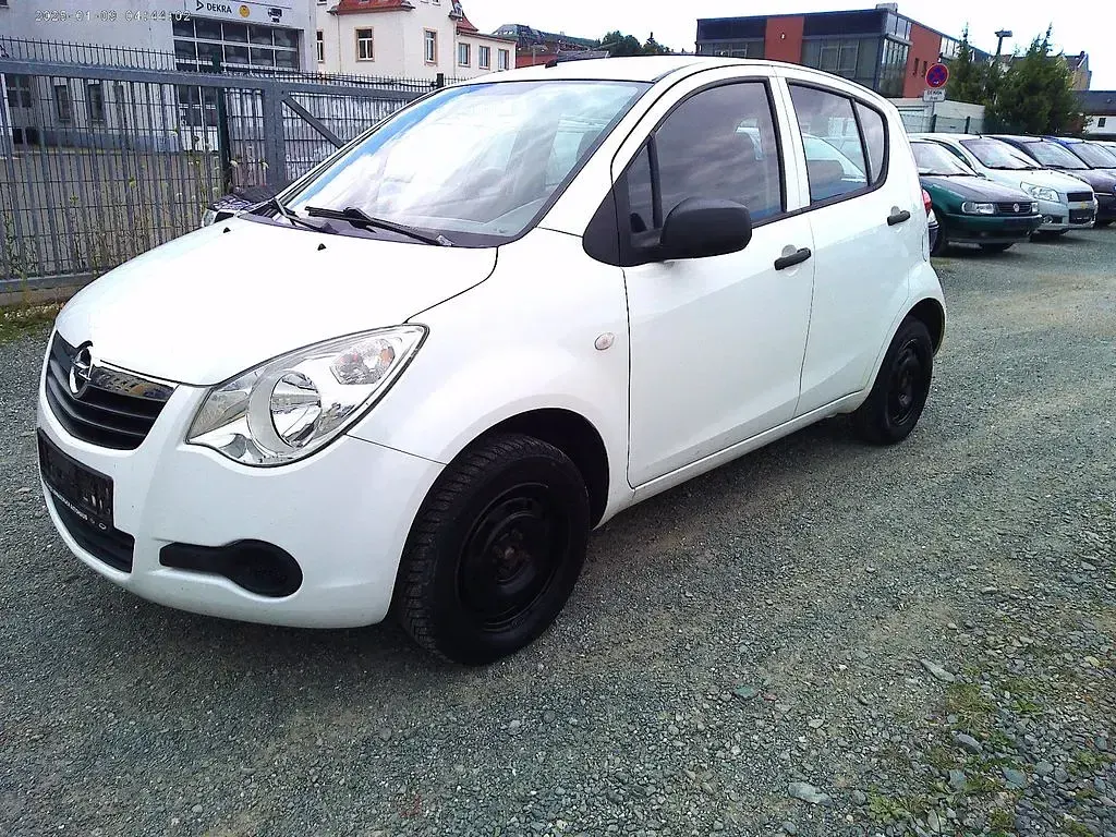Gebraucht Opel Agila Basis 65 PS (47 kW) 2009 Weiß Kleinwagen