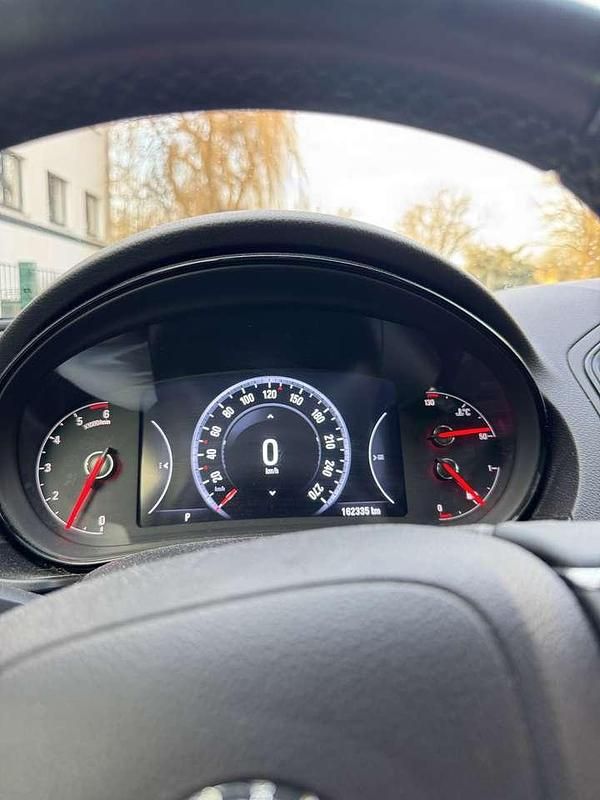 Gebraucht Opel Insignia Edition 136 PS (100 kW) 2016 Limousine