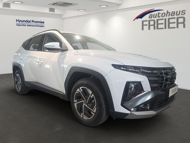 Neu Hyundai Tucson Select 159 PS (116 kW) 2025 Atlas white / sol SUV