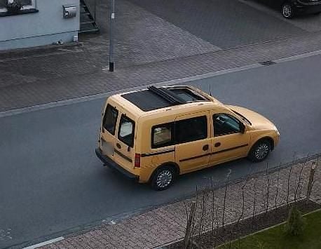 Gebraucht Opel Combo 90 PS (66 kW) 2005 Gelb Van / Kleinbus