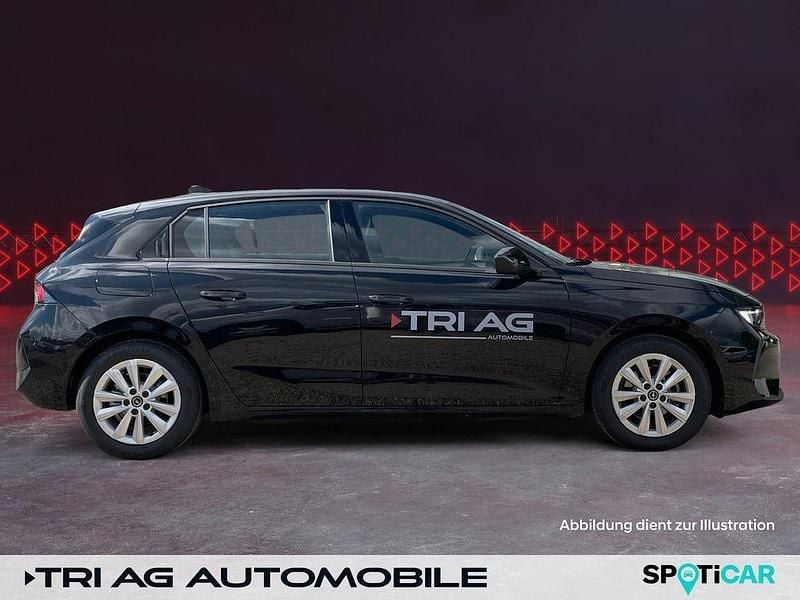 Gebraucht Opel Astra Edition 131 PS (96 kW) 2025 Schwarz Limousine