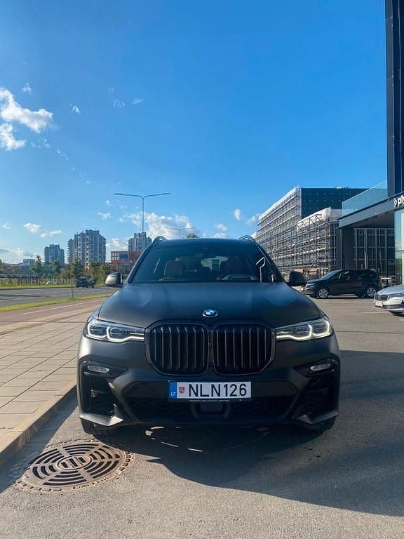 Schwarz Gebraucht 2022 BMW X7 Sport Line SUV | 61.000 € (Superpreis) - Bild 1/4