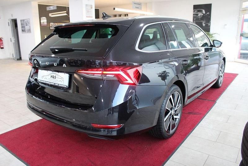 Gebraucht Skoda Octavia Ambiente 150 PS (110 kW) 2020 Schwarzmagic perleffekt Kombi