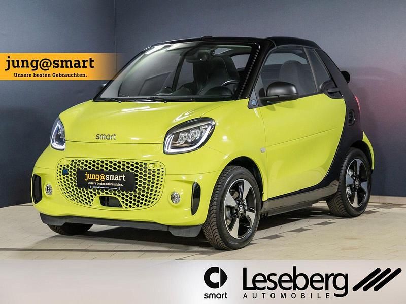 Grün Gebraucht 2023 Smart ForTwo Electric Drive Passion Cabrio | 18.950 € (Fairer Preis) - Bild 1/4