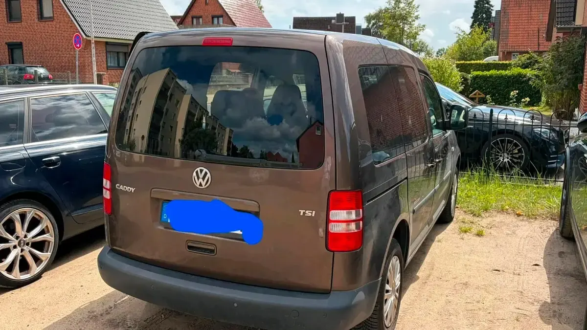 Gebraucht VW Caddy 105 PS (77 kW) 2014 Braun Van / Kleinbus