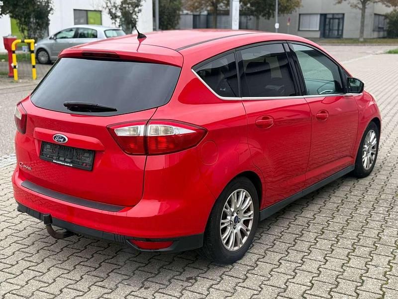 Gebraucht Ford Focus Titanium 150 PS (110 kW) 2011 Rot Kombi