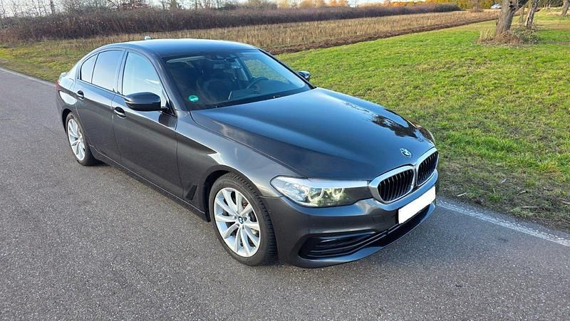 Gebraucht BMW 520 190 PS (139 kW) 2018 Grau Limousine