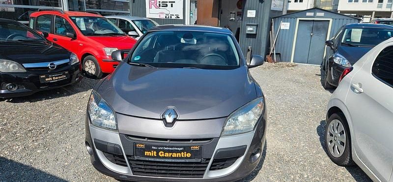 Gebraucht Renault Mégane Coupé Dynamique 110 PS (80 kW) 2010 Grau Coupé