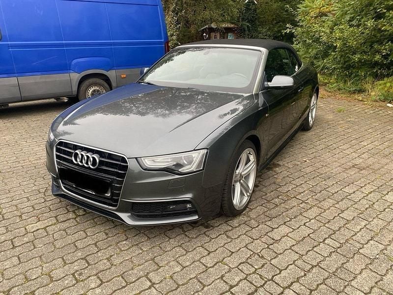 Grau Gebraucht 2012 Audi A5 Cabriolet Cabrio | 10.800 € (Fairer Preis) - Bild 1/4