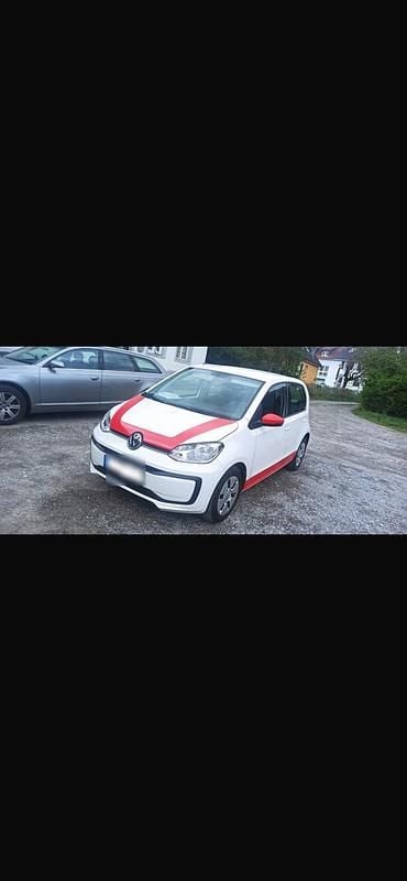 Second-hand VW up! 60 CP (44 kW) 2019 Alb Hatchback