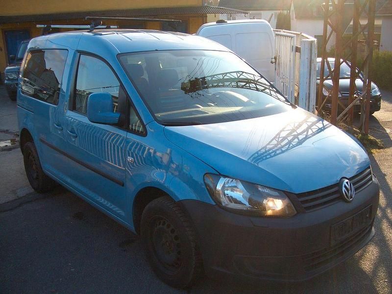 Gebraucht VW Caddy Trendline 102 PS (75 kW) 2013 Blau Van / Kleinbus
