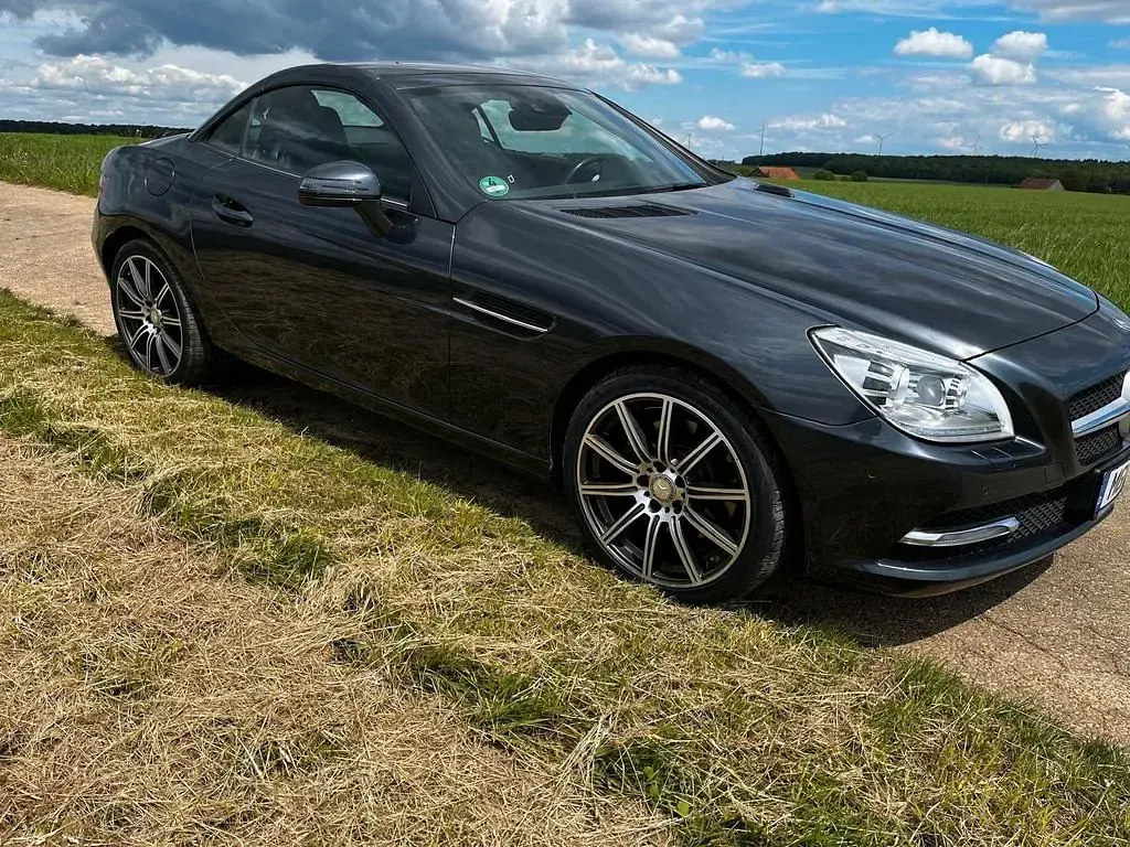 Gebraucht Mercedes SLK250 AMG Edition 1 204 PS (150 kW) 2012 Grau Cabrio