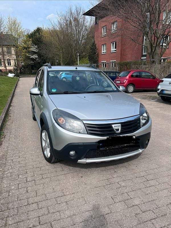Gebraucht Dacia Sandero Stepway 88 PS (64 kW) 2011 Grau Limousine
