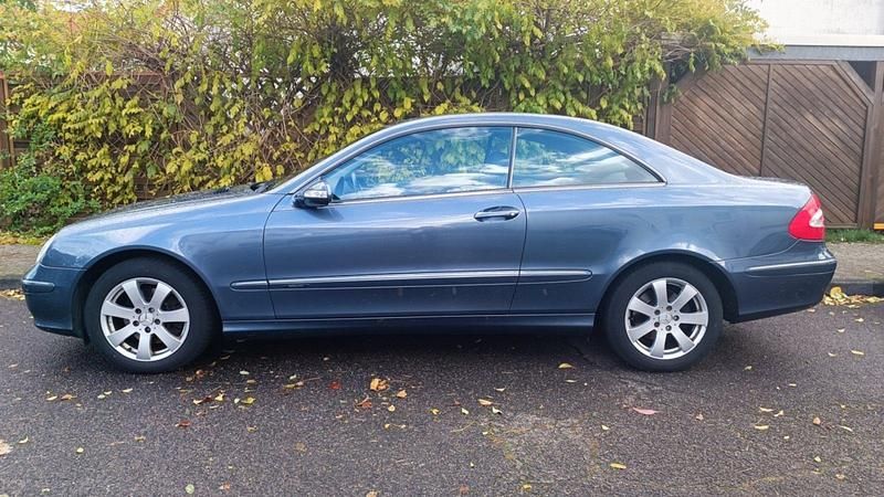 Blau Gebraucht 2002 Mercedes CLK240 Coupé | 7.500 € (Teuer) - Bild 1/4
