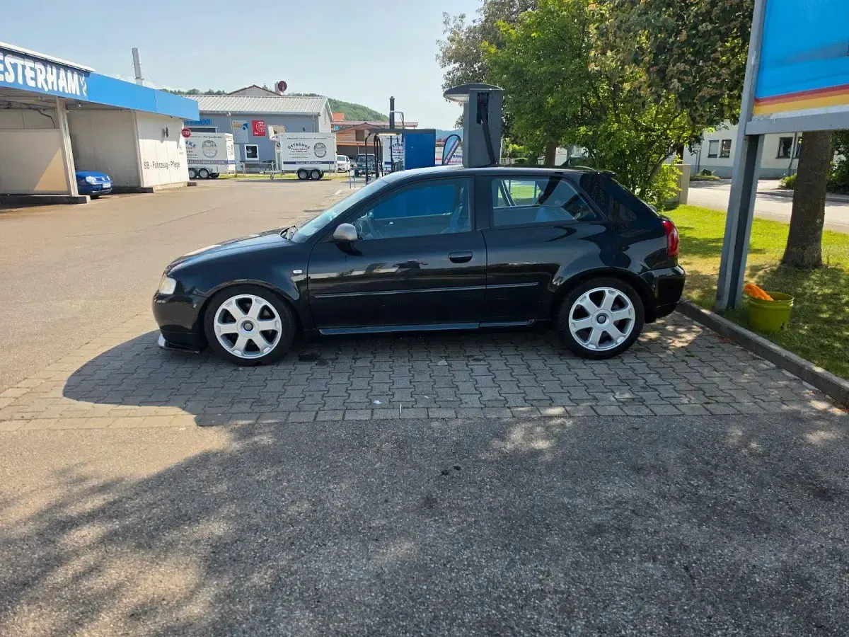 Gebraucht Audi S3 Sport 209 PS (153 kW) 2000 Schwarz Kleinwagen