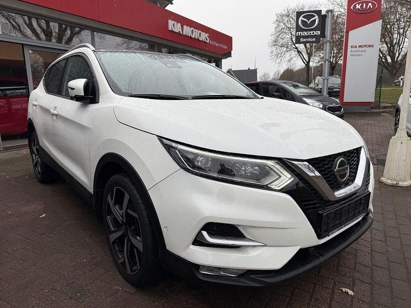Gebraucht Nissan Qashqai Acenta 159 PS (116 kW) 2019 Weiß SUV