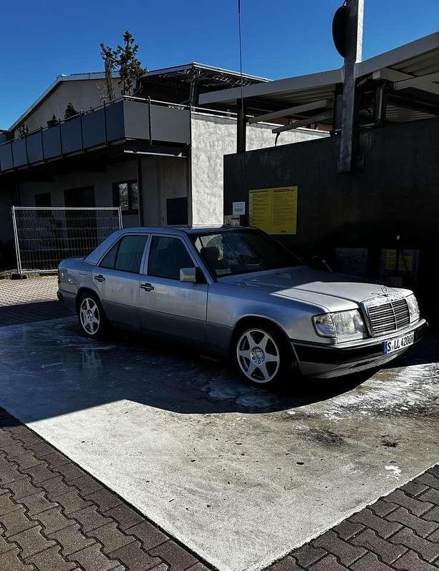 Gebraucht Mercedes E260 160 PS (117 kW) 1991 Limousine
