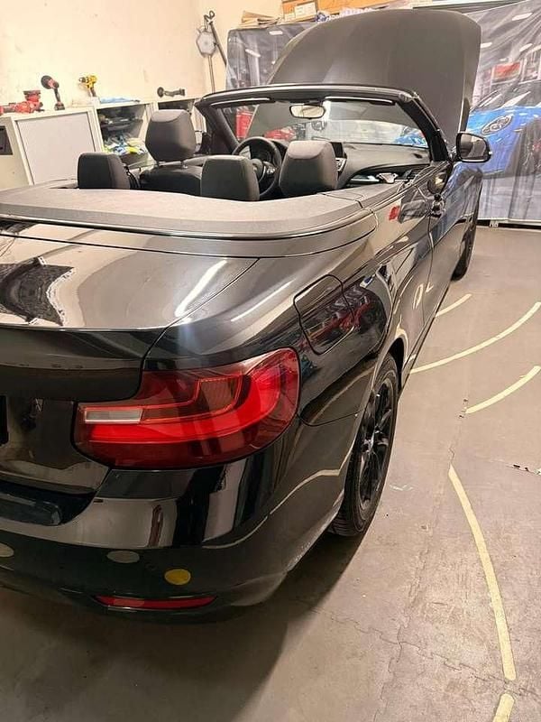 Gebraucht BMW 220 Advantage 184 PS (135 kW) 2017 Schwarz Cabrio