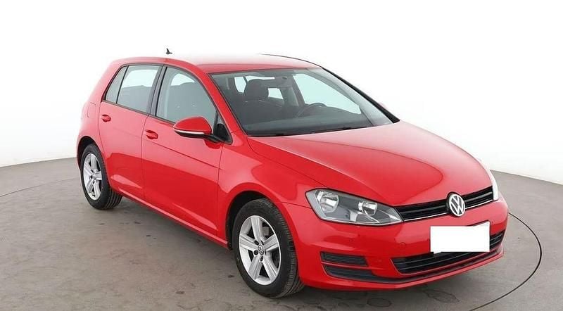 Rot Gebraucht 2014 VW Golf Trendline Limousine | 8.999 € (Fairer Preis) - Bild 1/4