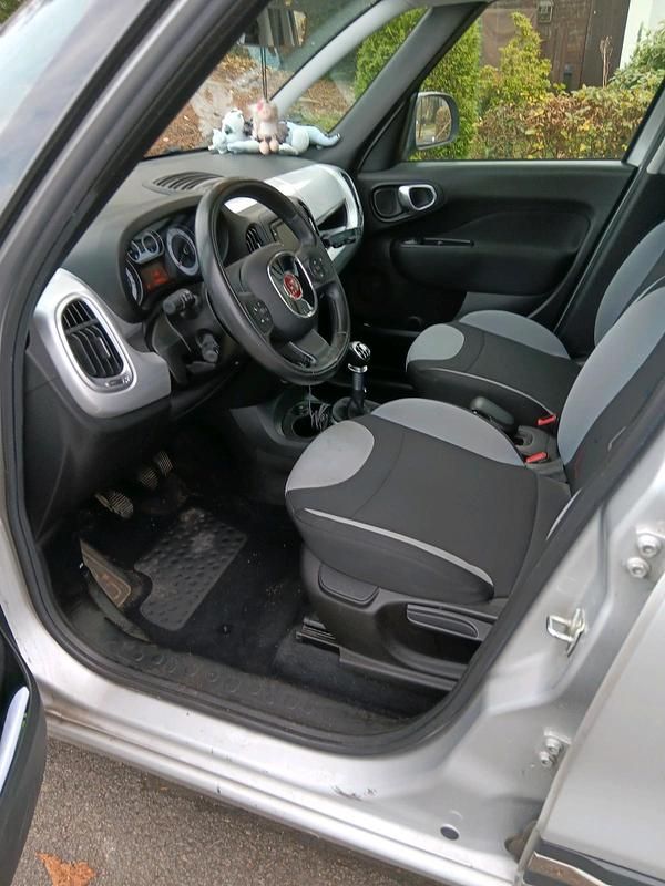 Gebraucht Fiat 500L 90 PS (66 kW) 2017 Silber Van / Kleinbus